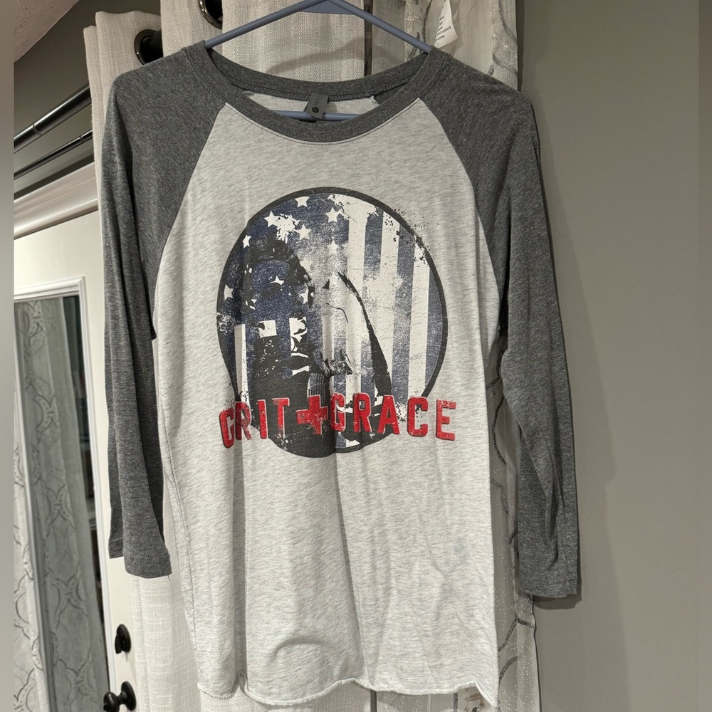 Large T shirt